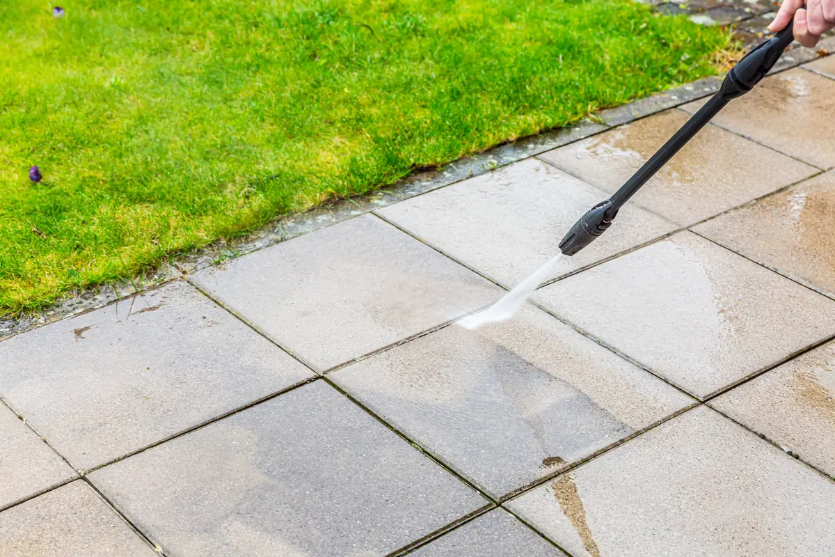 Signs Your Property Needs Exterior Cleaning